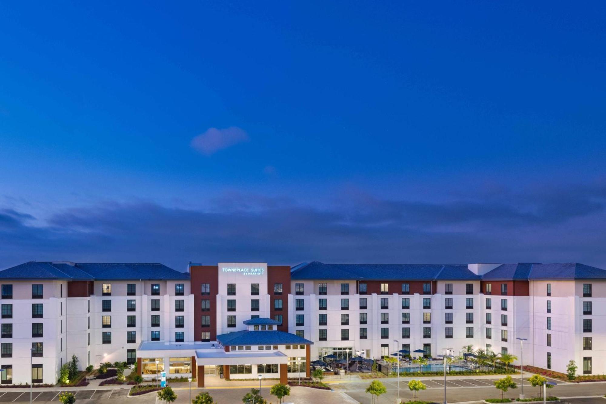ทาวน์เพลส สวีท บาย แมริออท ซานดิเอโกแอร์พอร์ต/ลิเบอร์ตี้ สเตชั่น Hotel ภายนอก รูปภาพ